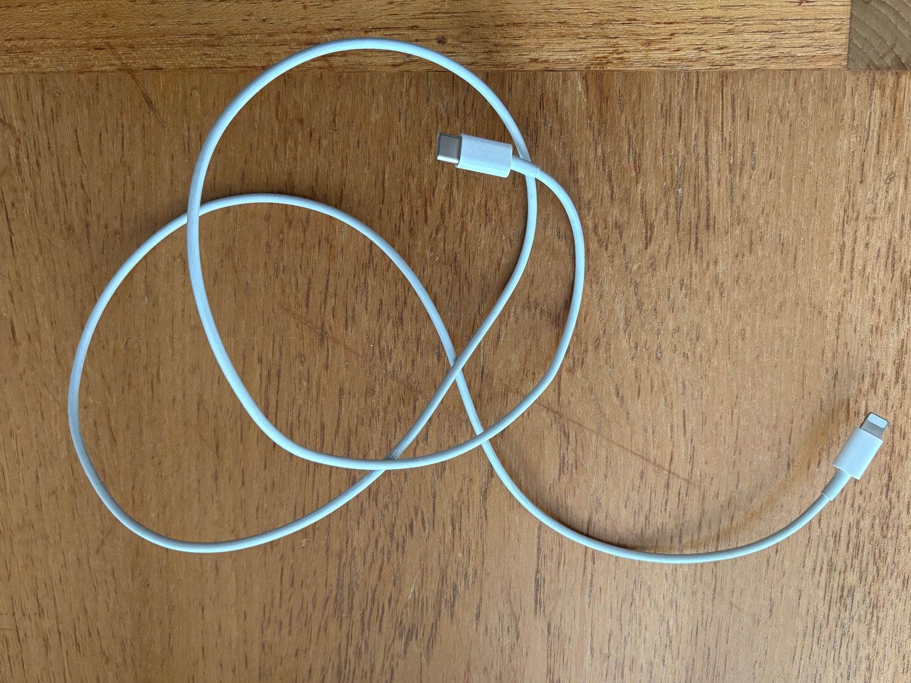 Apple Cavi: Apple Lightning auf USB-C Kabel (1m) – Usato da Kreuzlingen venduto da ROMANR1 1