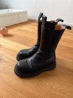 Schwarze Lederstiefel von Bottega Veneta Gr. 37