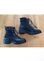 Schwarze Stiefel