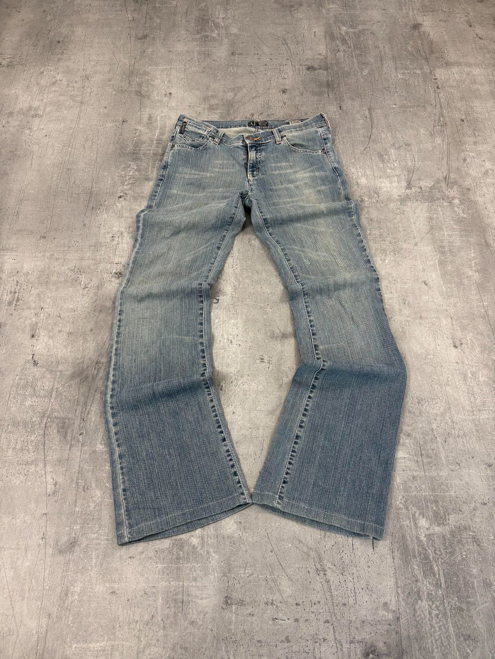 Armani Jeans: Vintage Armani Bootcut Flared Jeans (S) – Neu (gemäss Beschreibung) aus Werdenberg von hase.vintage 1