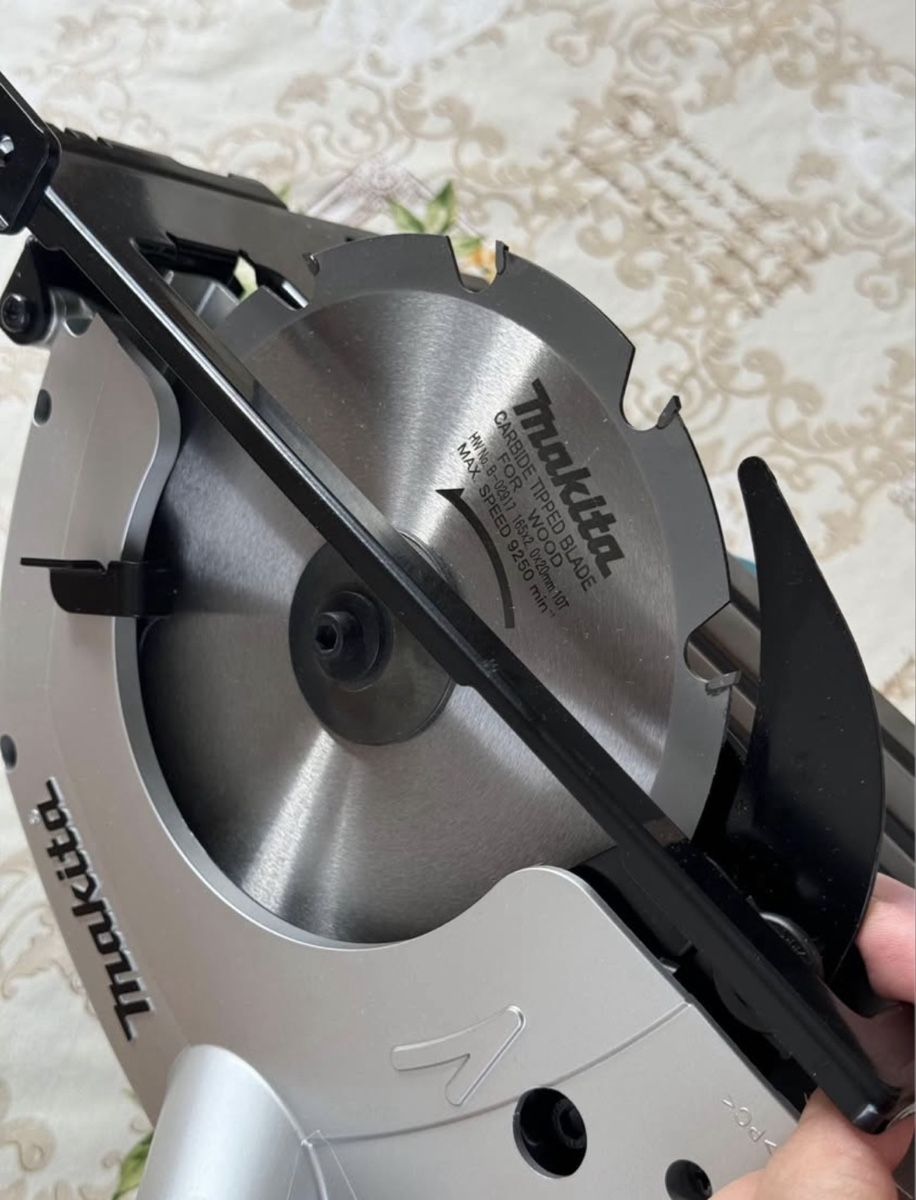 Makita Tutte le macchine: Makita 5604R – Nuovo e nell'imballaggio originale da Büsserach venduto da Brranko 4