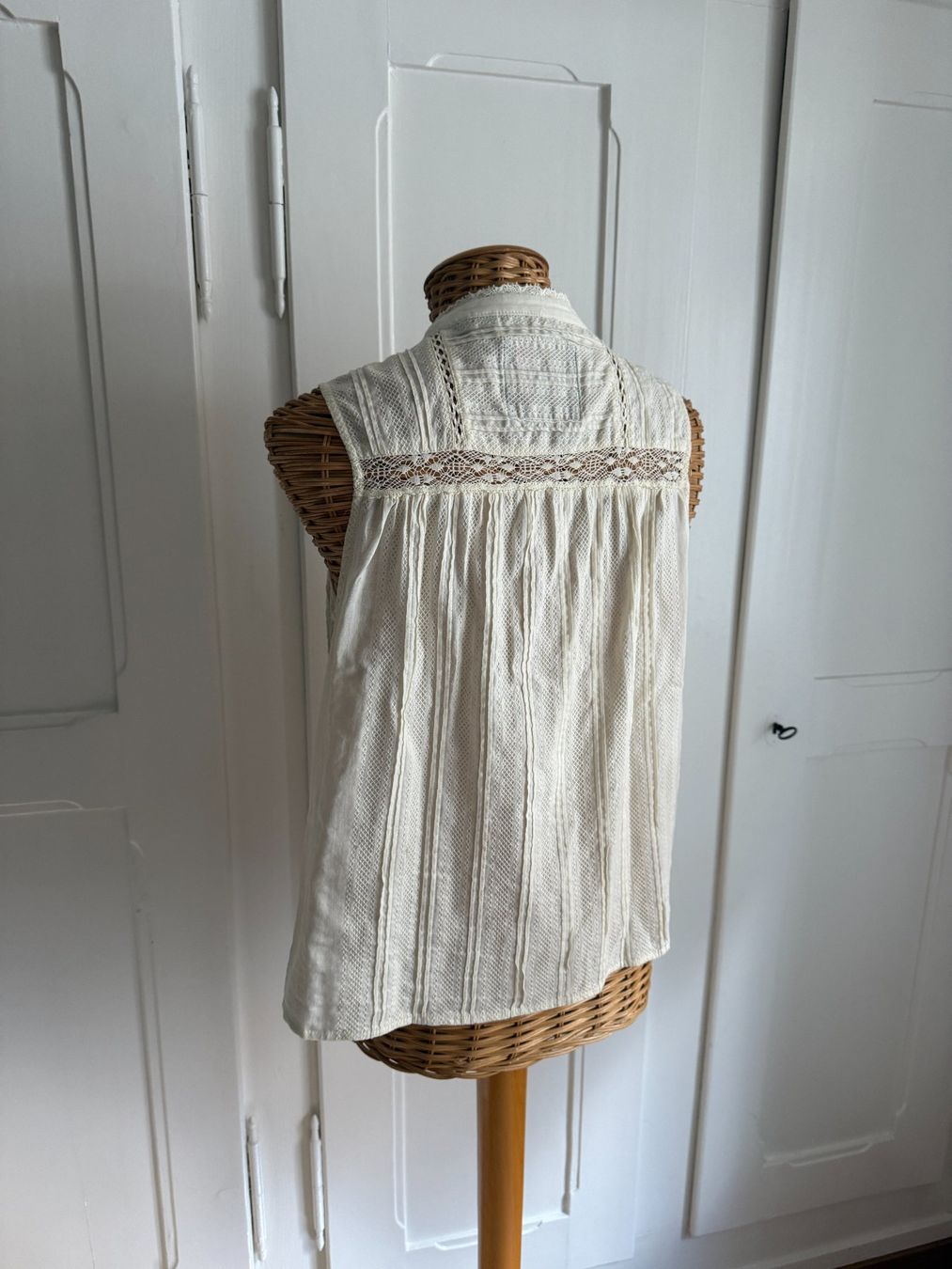 Superdry Tops: SUPERDRY - Blusentop beige 38 – D'occasion à Zürich par Diazaio 2