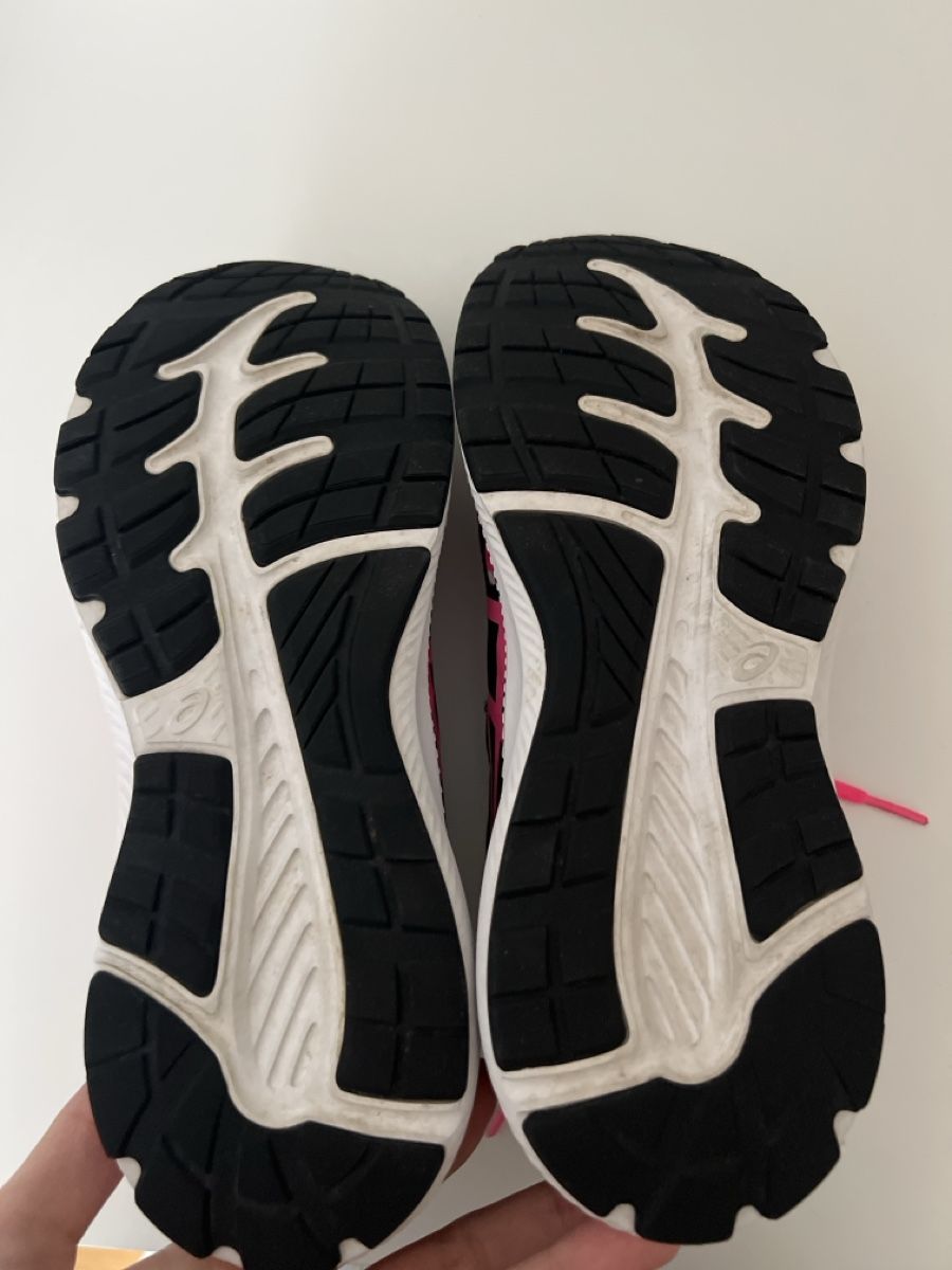 Asics Scarpe per ragazze: Asics Schuhe Gr.39.5 – Usato da Zürich venduto da luc_5ldp 1