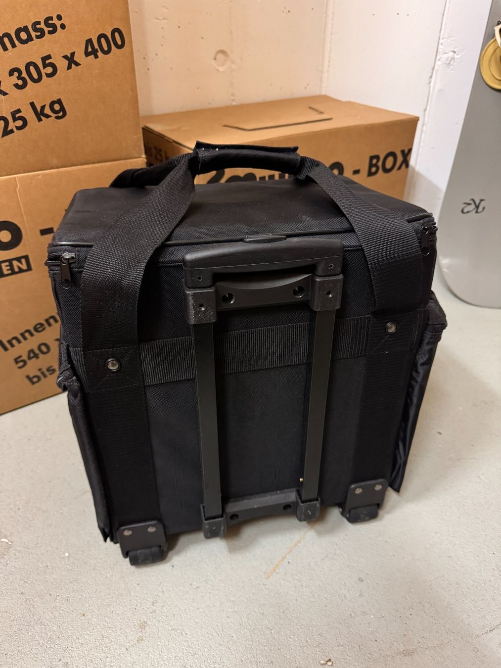 Reisekoffer: Vinyl Case Trolly Record Bag + 2 Stk. HardCase – Gebraucht aus Unterkulm von mdd_designs 4
