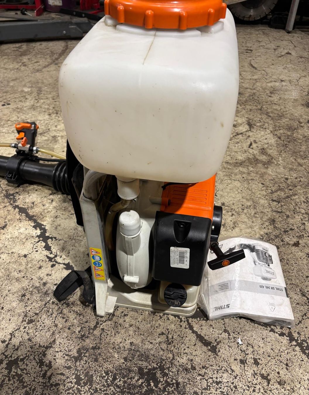 Stihl Soffiatori & Aspiratori per foglie: Stihl Sprühgerät, Laubbläser BR 420 – Usato da Grono venduto da laz_nx8q 3