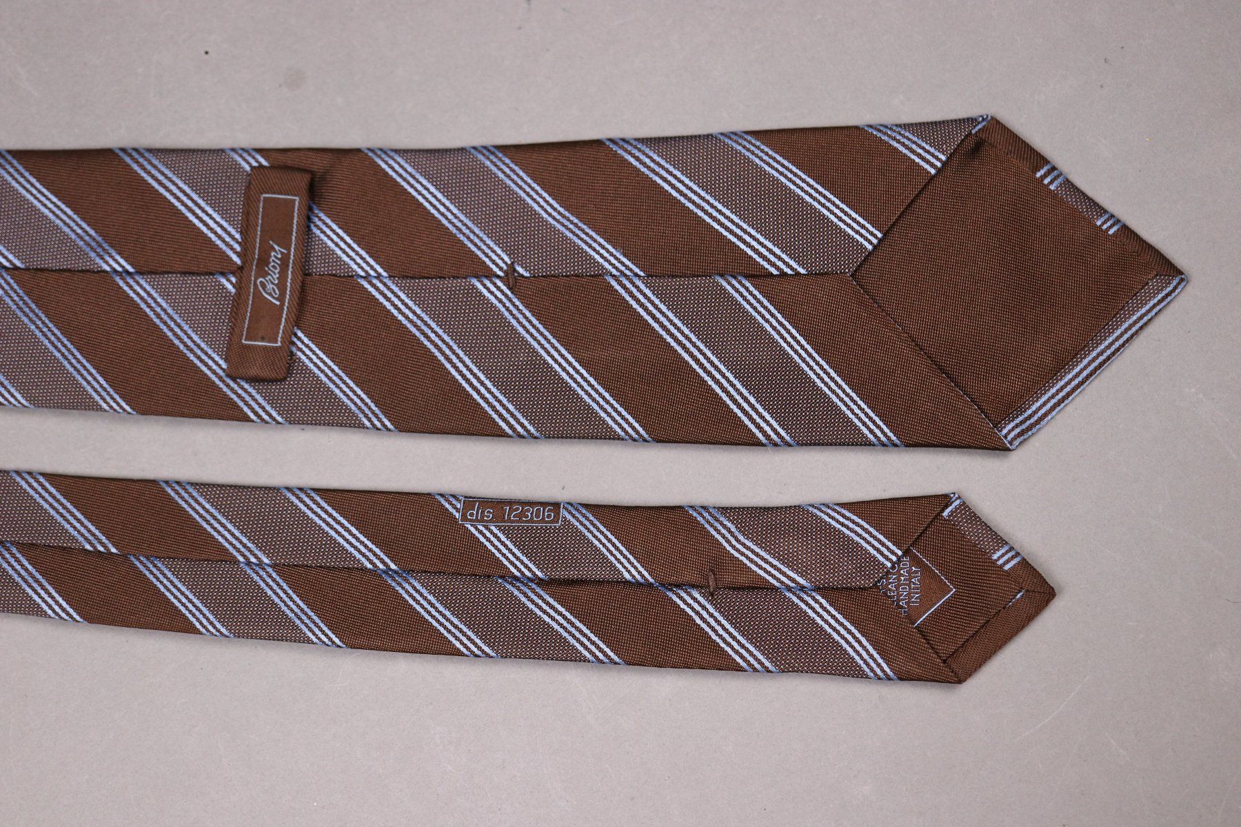 Brioni Krawatten: BRIONI Brown and Blue Silk Tie – Gebraucht aus Hombrechtikon von BAZ-Vintage 1