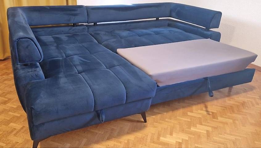 Sofas: Grosses Ecksofa/Schlafsofa mit Doppelbett /Stauraum  – Gebraucht aus Wildegg von je__9f6k 2