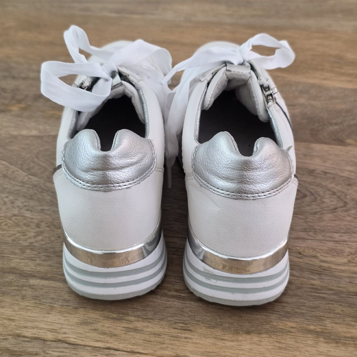 Graceland Scarpe da donna: Damen Sneaker Weiss Gr 37 neuwertig – Nuovo (secondo la descrizione) da Rheinsulz venduto da Gilea 3