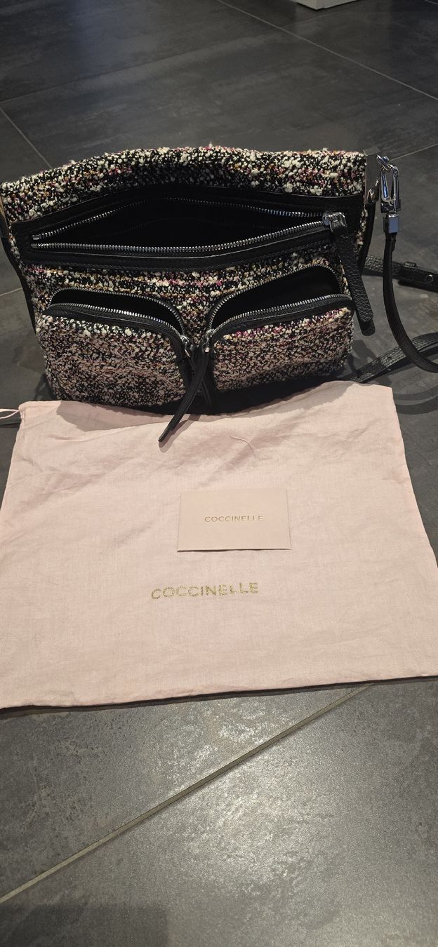 Coccinelle Taschen für Damen: Coccinelle Tasche,neuwertig – Neu (gemäss Beschreibung) aus Schönenwerd von violett03 7