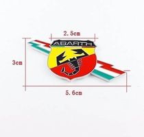 Kleine Emblem Saette Abarth