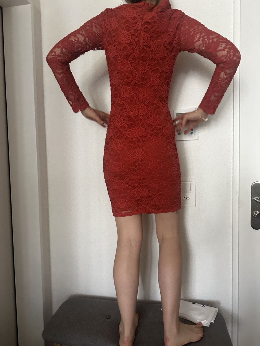 Twinset Kleider: Twinset Spitzenkleid – Gebraucht aus Liestal von ell_6xc7 7