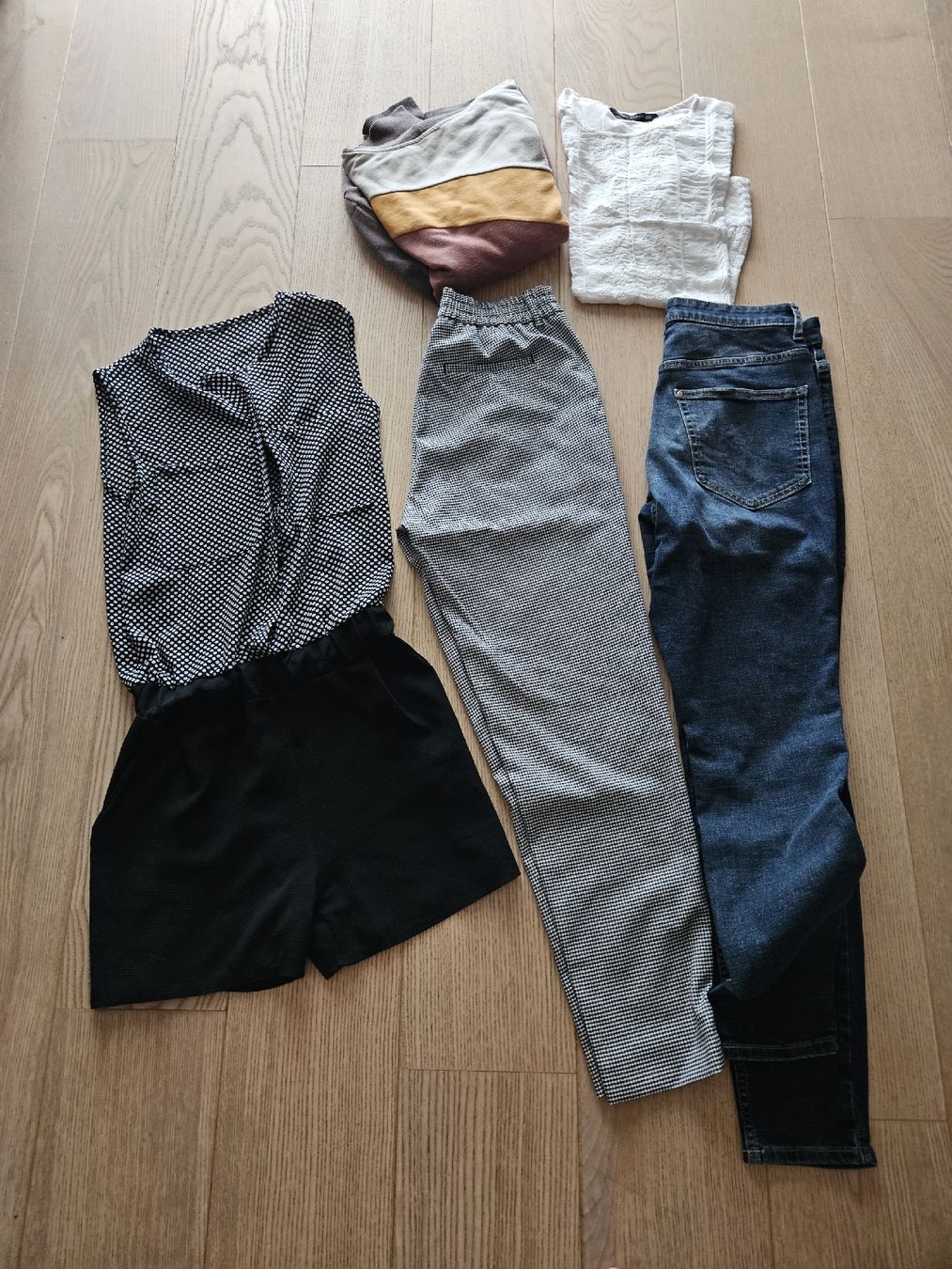 Lotti di vestiti: Kleiderpaket s/36 – Usato da Kiesen venduto da Marie34