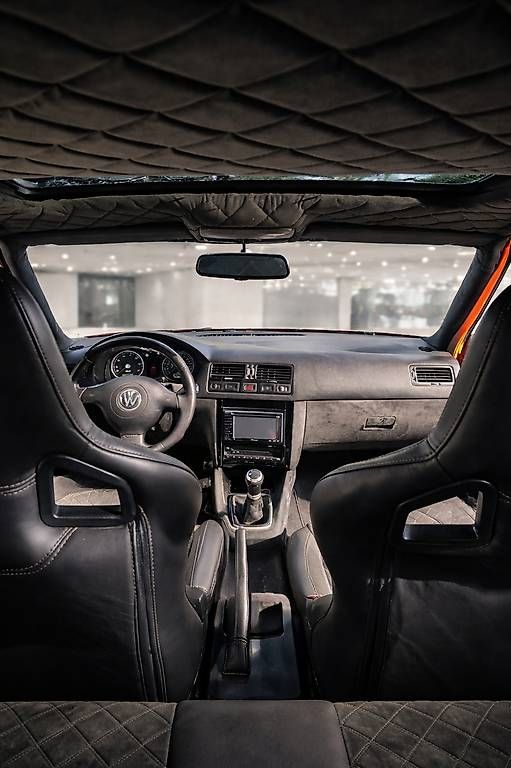 Automobili: Golf 4 r32 – Usato da Nürensdorf venduto da rpi_n9mv 1