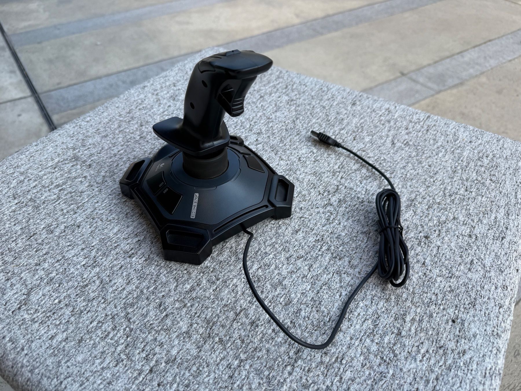 Logitech Controller: Logitech Attack 3 Joystick PC Flight Simulator PC – Usato da Chiasso venduto da Carrara-Modellismo