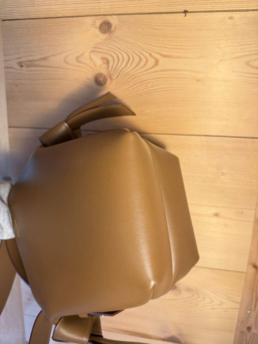 Acne Studios Borse: Acne studios Musubi camel bag – Usato da Schönried venduto da theapplew 7
