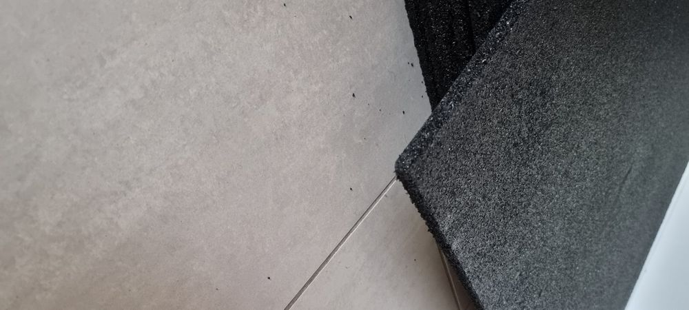 Taurus Bodenmatten: Bodenschutzmatte – Gebraucht aus Zürich von tomm9404 1