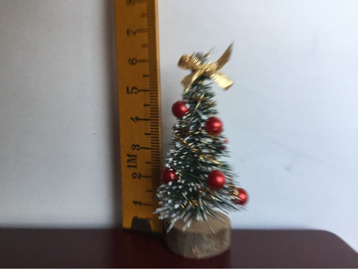 Case e mobili per bambole: Kleiner Christbaum 1:12 – Usato da St. Gallen venduto da chamilla 3