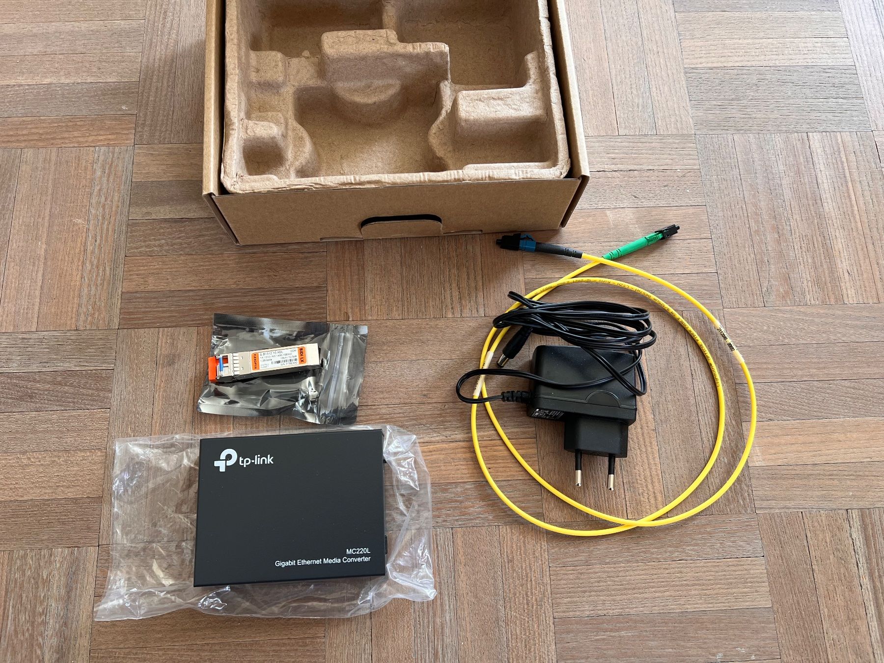 TP-Link Unità & Adattatore: TP-Link MC220L Konverter inkl. Flexoptix SFP-Modul – Usato da Zürich venduto da 4krn 6