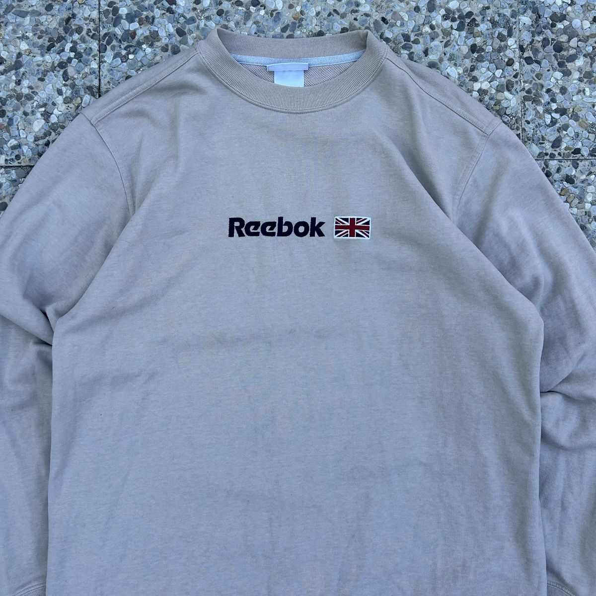 Reebok Maglioni & Felpe: Vintage Reebok embroiedered sweatshirt  – Usato da brent venduto da fukusapes 1
