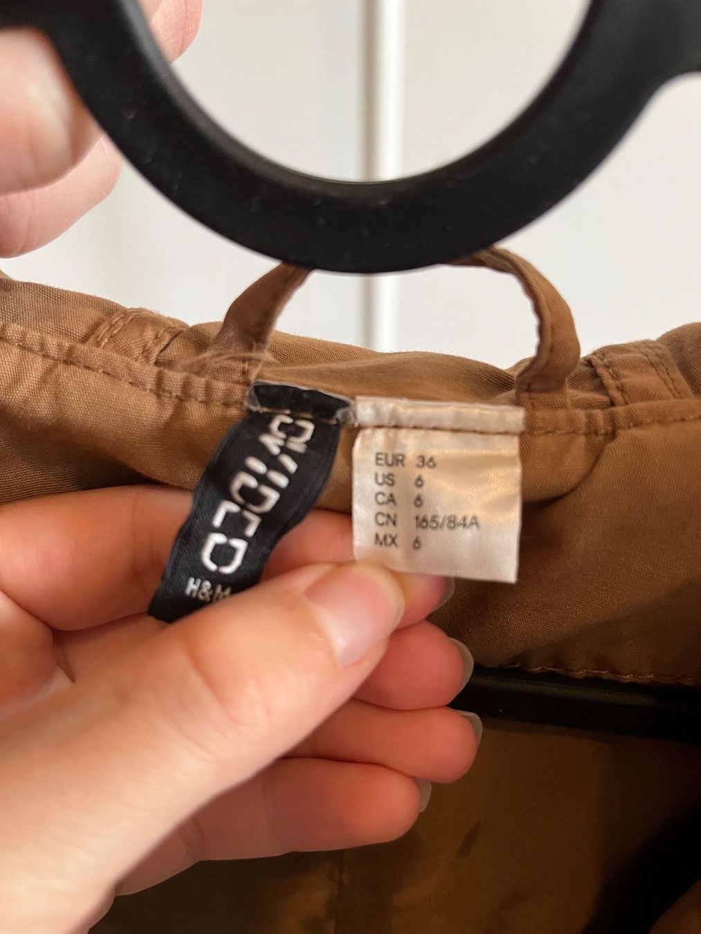 H&M Mäntel: Sandfarbener Mantel von H&M 36 – Gebraucht aus Zürich von car_cr6w 2