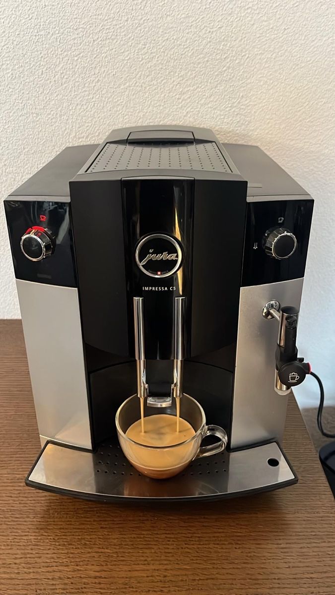 Jura Macchine per caffè & Macchine per espresso: Jura C5 Kaffeemaschine – Usato da Root venduto da HHParts
