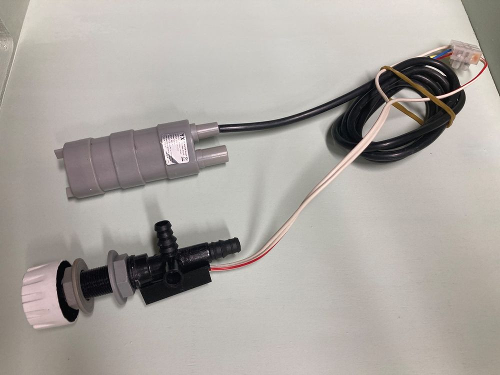 12V Wasserpumpe Für Winkelschleifer & Schlitzmaschinen – Mit Metallgehäuse, Abnehmbarem Anschluss & 5 M Schlauch