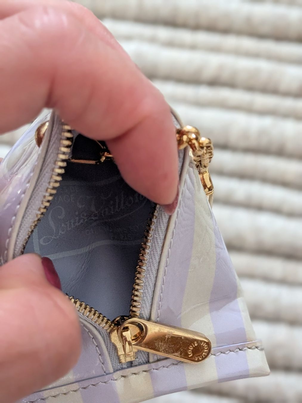 Louis Vuitton Schlüsselanhänger & - bänder: Louis Vuitton Monogram Schlüsseletui – Gebraucht aus Bergdietikon von Lindor12 3