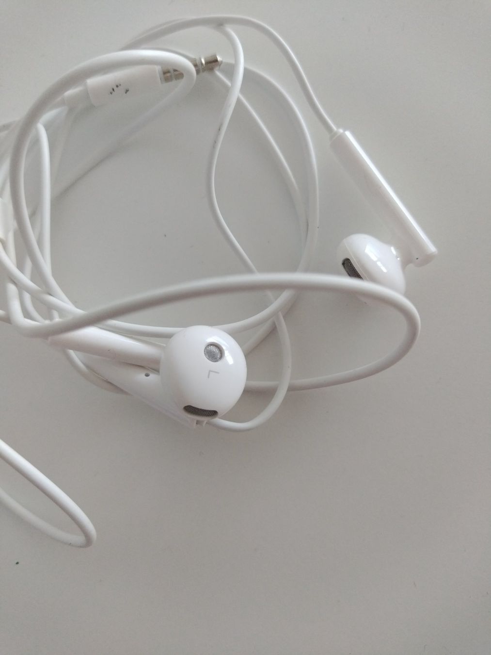 Apple Cuffie: Apple Earpods – Nuovo (secondo la descrizione) da Frauenfeld venduto da Atrix720 1