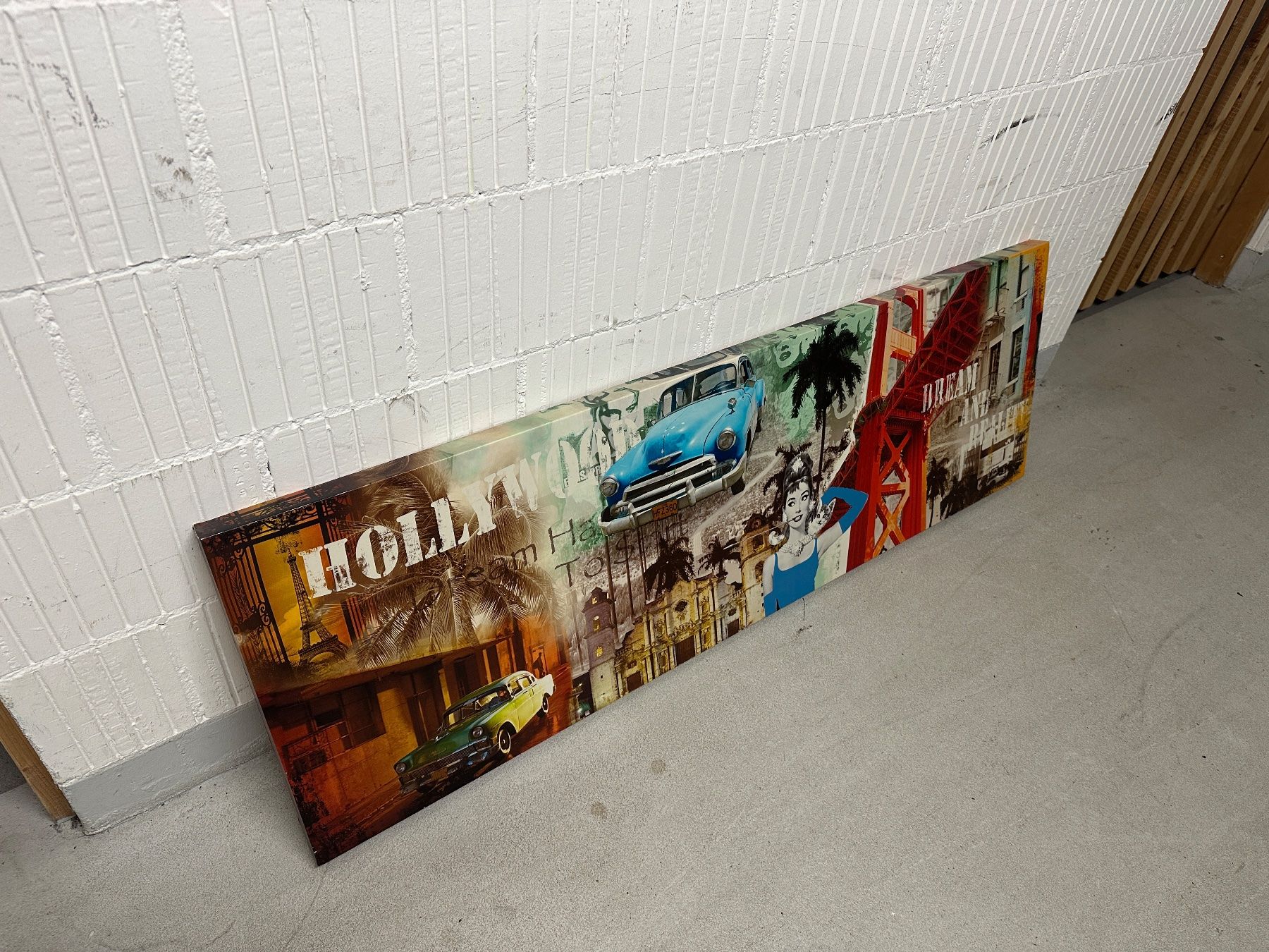 Foto & Immagini: Wandbild Hollywood mit Autos und Eiffelturm – Usato da wallisellen venduto da GiorgiS 2