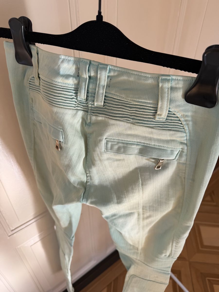 Jeans: Balmain Jeans, hellblau, Gr. 36- Super Zustand! – Nuovo (secondo la descrizione) da Uetikon am See venduto da jan_bx6p 2