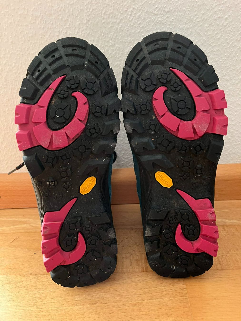 Scarpe per ragazze: Brütting Mädchen Trekkingschuhe Grösse 36 – Usato da Muttenz venduto da Juvenile33 4