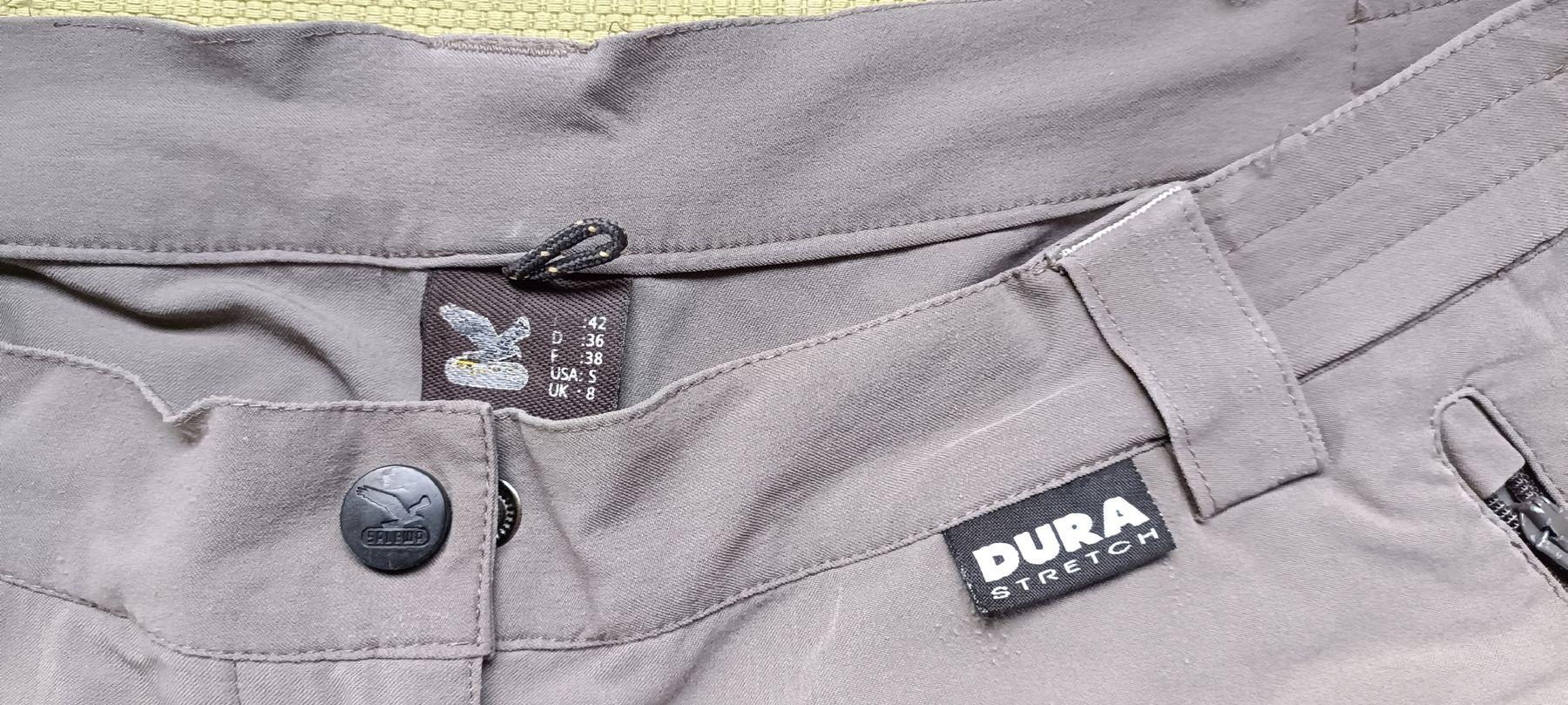 Pantaloni: SALEWA Bermuda Gr. 36 – Usato da Porza venduto da tbch 1