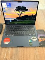 Apple 2022 MacBook Air 13.6-inch with M2 chip, 8 GB memory
