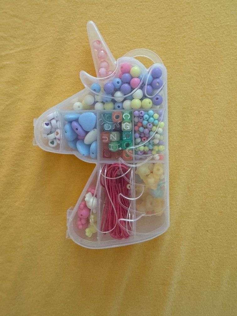 Kit bricolage: Neu: Bastelset Armbänder in Einhornverpackung – Nuovo (secondo la descrizione) da Horgen venduto da Feli39 1