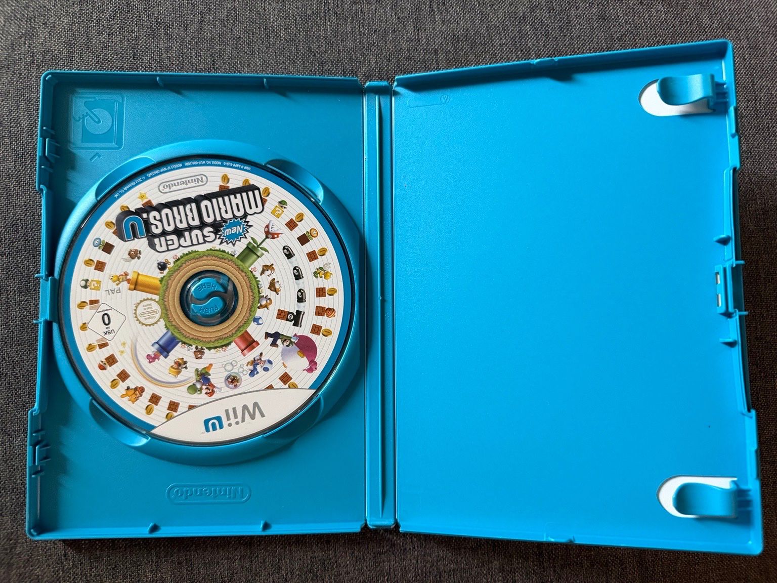 Nintendo Giochi: New Super Mario Bros. U - Wii U – Usato da Carouge GE venduto da Pierre_C 2