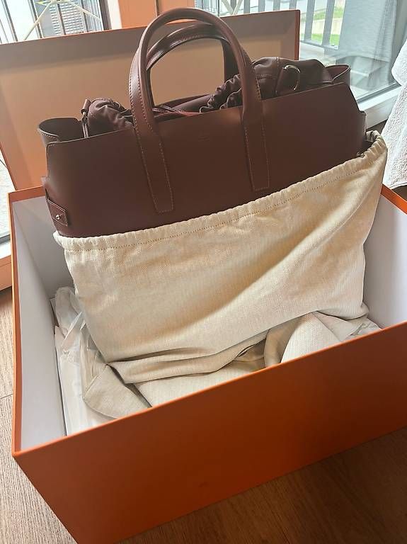 Hermès Borse: NEU HERMÈS Vache Hunter Cabacity 45 Rouge H. – Nuovo (secondo la descrizione) da Lugano venduto da dim_kyv9 2