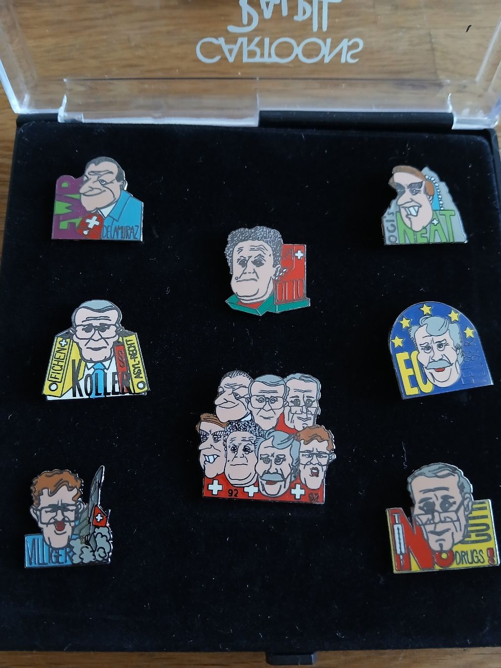 Medaglie: verkaufe schöne Pinsammlung ca. 2000 Stk. – Nuovo e nell'imballaggio originale da Kappel SO venduto da eri_tbt7 9