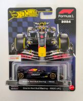 Hot Wheels Premium Oracle Red Bull Racing #1 Formula 1 Team