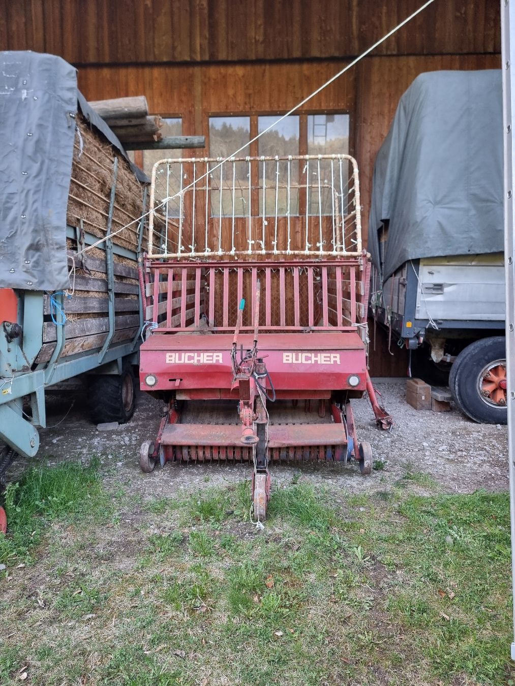Bucher Rimorchi: Bucher Ladewagen T10 – Usato da Rüeterswil venduto da Landolt_Roten06