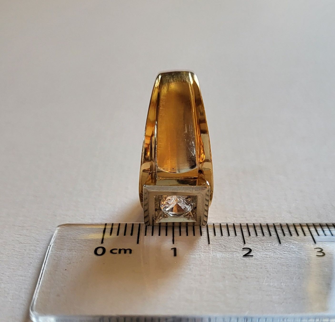 Anelli: 18 Karat 750 Massiv Ring Mit Stein – Usato da Wald ZH venduto da Aniade 3