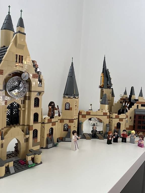 Lego Jeux de construction: Château complet Harry Potter – D'occasion à Noréaz par Petrolinette 1
