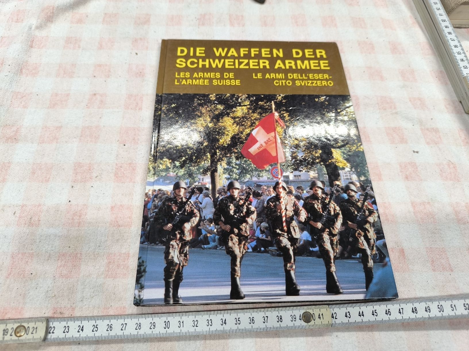 Bücher: Die Waffen der Schweitzer Armee – Gebraucht aus Cama von anto_a