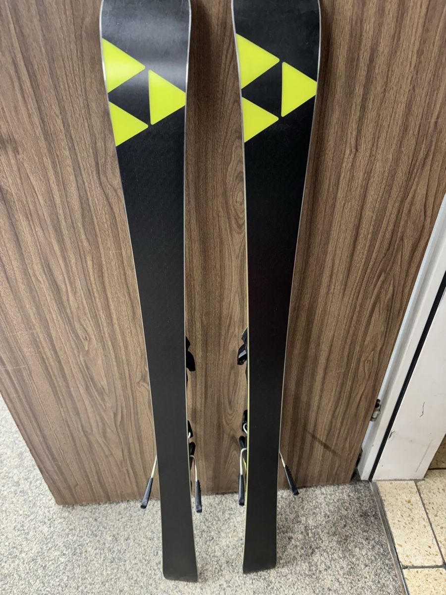 Fischer Skis: Fischer Jugend Rennski  – Gebraucht aus Greppen von Josiehuerlimann 1