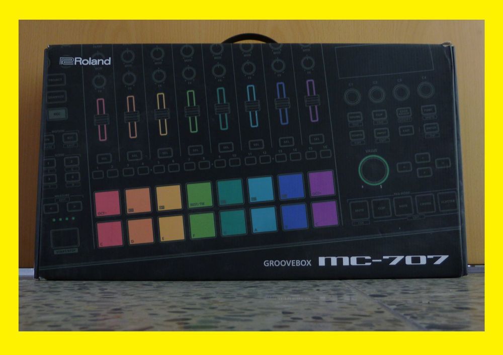 Roland MC-707 Groovebox (Gebraucht) in Basel für CHF 679 – mit ...