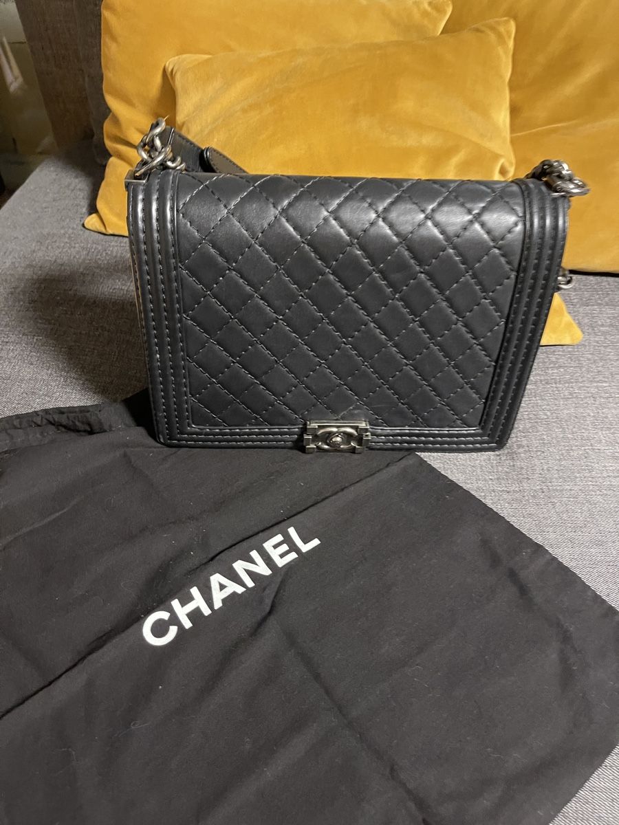 Chanel Altro in  Abbigliamento & Accessori: Chanel Boy Jumbo in Black Calf Leather – Usato da Stäfa venduto da sun_979v 2