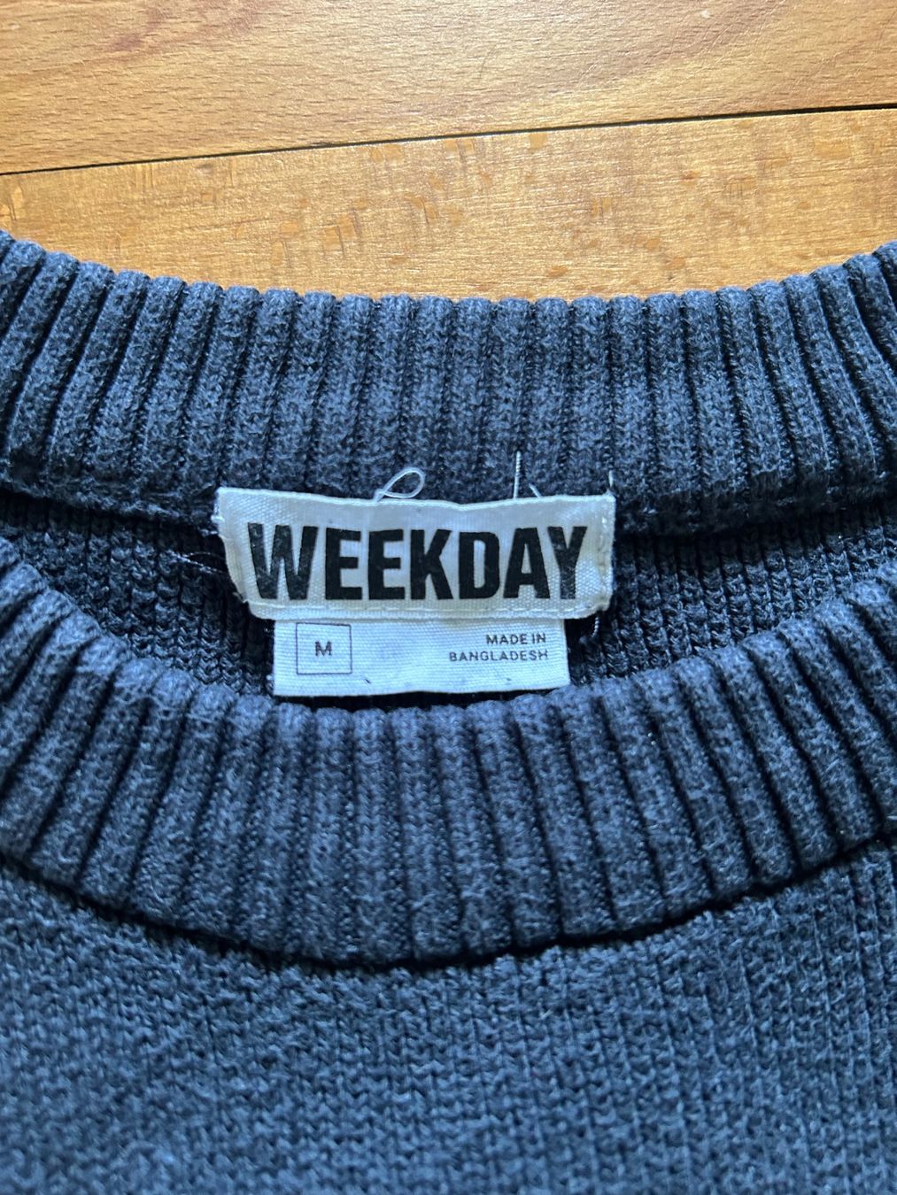 Weekday Maglioni & Felpe: WEEKDAY Herren Pulli Gr.M – Usato da Birsfelden venduto da Pearl10 2