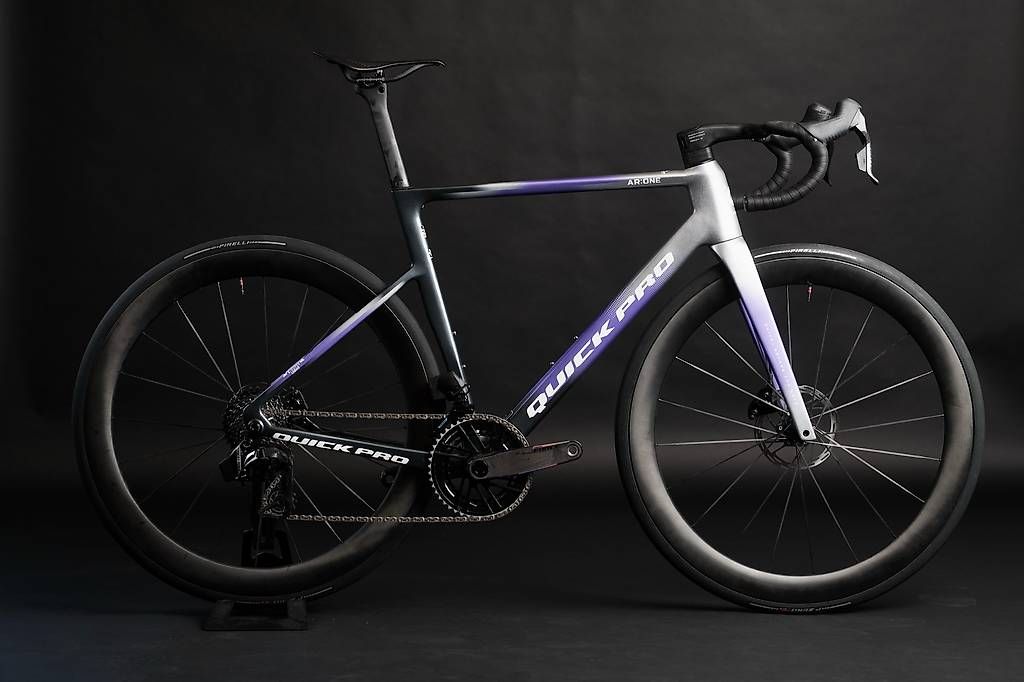 Vélos: Quickpro AR:One 6.4 kg – Neuf avec emballage d'origine à Glarus par Pork_pie0