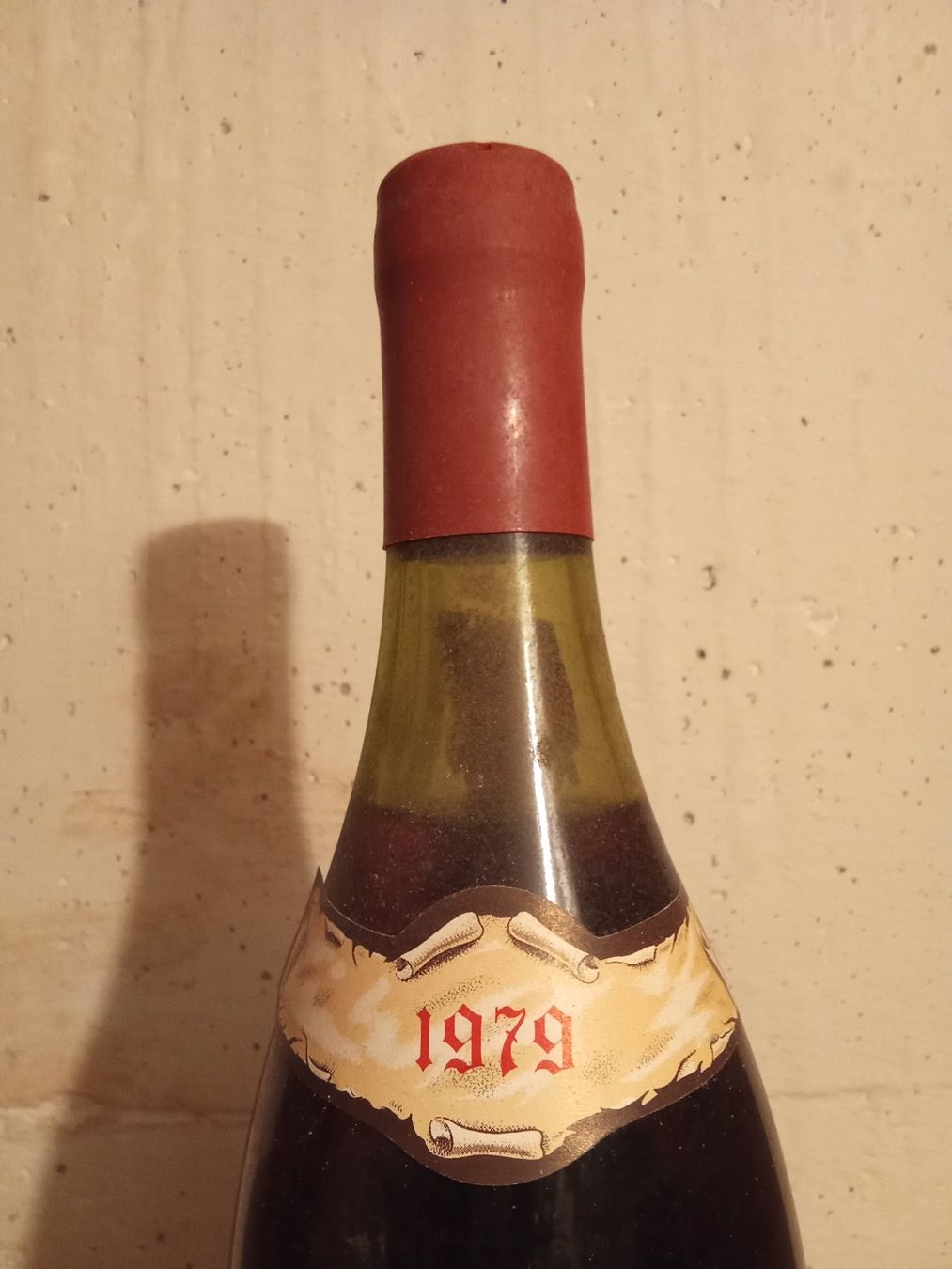 Vino: Chambolle-Musigny Jean Amiot, 1979 – Nuovo e nell'imballaggio originale da Bilten venduto da Bora3 3