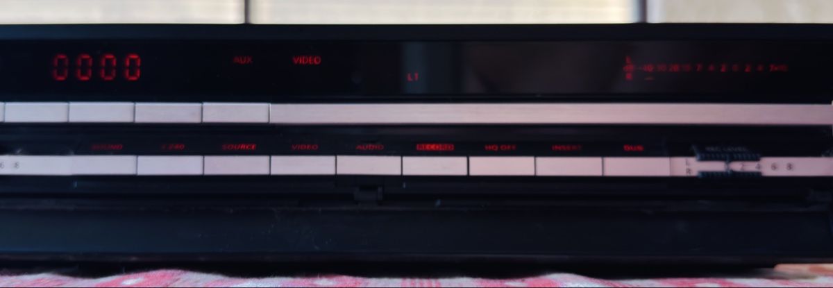 Bang & Olufsen Systèmes audio & multimédias: LETZTE CHANCE VOR ELEKTROSCHROTT: Bang & Olufsen VX 4500 – Défectueux à Wuerenlingen par riachuelo 4