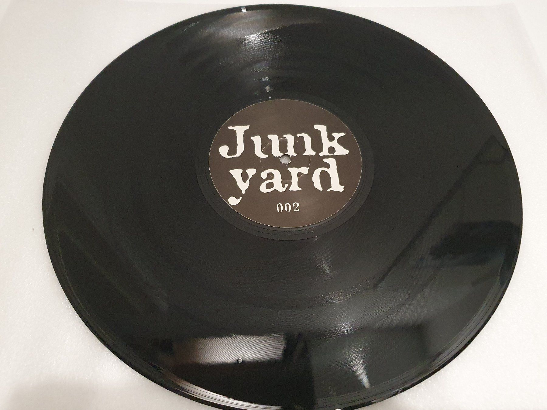 Dischi in vinile: Junk Yard – Junk Yard 002 (Techno, Tech House) – Usato da Uster venduto da Vinyl-Leidenschaft 1